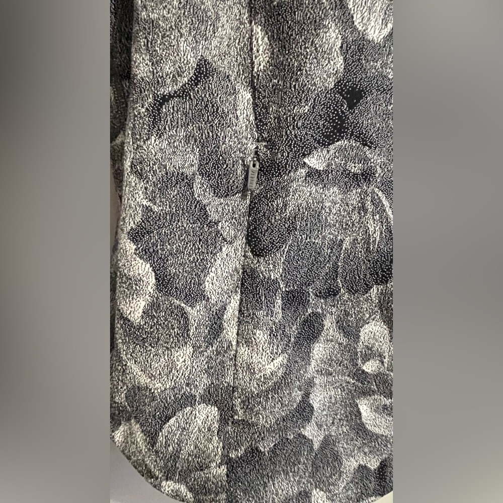 ATHETA SALUTATION FLORAL TEXTURED
JACKET - Picture 7 of 11